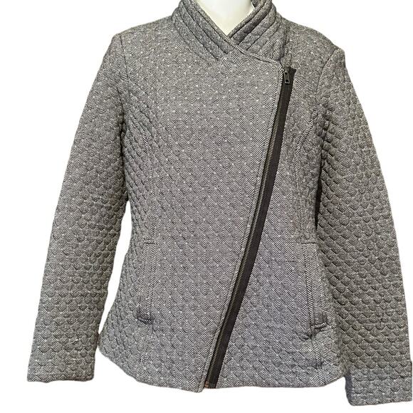 Cabi Women’s Size Small Moto Style Zipper Front Jacket in Black and White - Picture 1 of 7